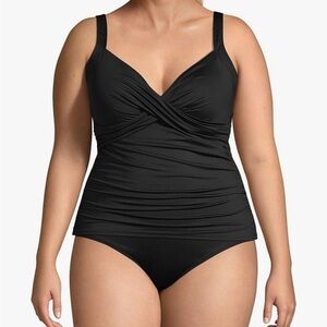 NWT Lands' End Women's Chlorine Resistant Wrap Tankini Swimsuit Top size 14